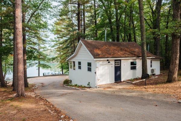 Arbutus Lake 3 Bedroom Cottage مدينة ترافيرز المظهر الخارجي الصورة